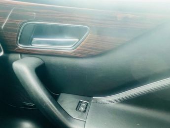 Jaguar F-PACE 2.0 D180 Portfolio Auto AWD Euro 6 (s/s) 5dr