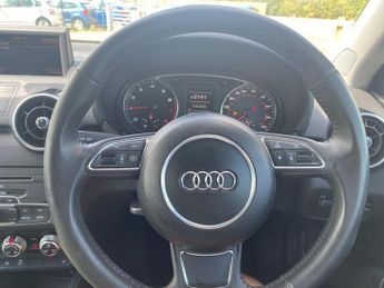 Audi A1 1.4 TFSI Sport Sportback 5dr Petrol S Tronic Euro 5 (s/s) (122 p