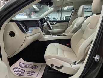 Volvo XC60 2.0h T6 Recharge 18.8kWh Inscription Expression Auto AWD Euro 6 