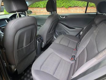 Hyundai IONIQ 1.6 h-GDi Premium DCT Euro 6 (s/s) 5dr