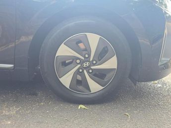 Hyundai IONIQ 1.6 h-GDi Premium DCT Euro 6 (s/s) 5dr