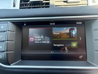 Land Rover Range Rover Evoque 2.0 TD4 SE Tech Auto 4WD Euro 6 (s/s) 5dr