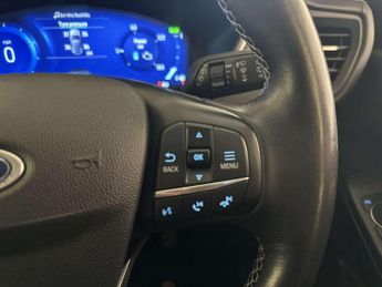 Ford Kuga 2.5 Duratec 14.4kWh Vignale SUV 5dr Petrol Plug-in Hybrid CVT Eu
