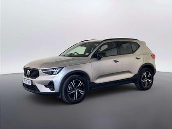 Volvo XC40 2.0 B3 MHEV Plus Dark SUV 5dr Petrol Hybrid DCT Auto Euro 6 (s/s