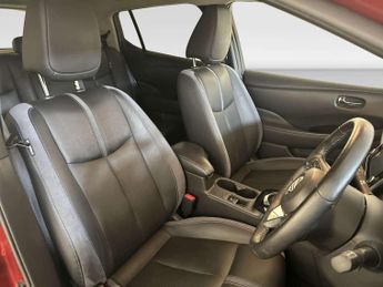 Nissan Leaf 39kWh Tekna Hatchback 5dr Electric Auto (150 ps)