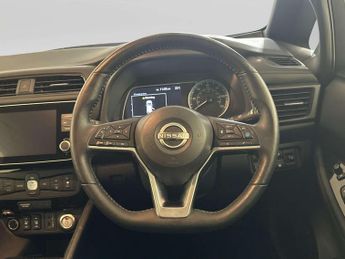 Nissan Leaf 39kWh Tekna Hatchback 5dr Electric Auto (150 ps)