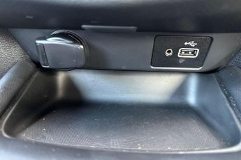 Nissan Juke 1.6 Hybrid (143ps) N-Connecta