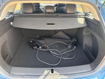 MG MG5 61.1kWh Exclusive Long Range Auto 5dr