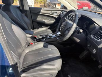MG MG5 61.1kWh Exclusive Long Range Auto 5dr
