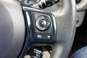 Toyota Yaris 1.5 VVT-h Icon Tech E-CVT Euro 6 (s/s) 5dr