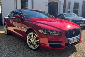 Jaguar XE 2.0i Portfolio Auto Euro 6 (s/s) 4dr