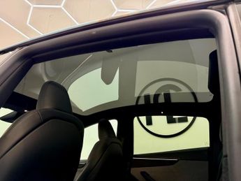 Tesla Model Y 84.7kWh Premium Long Range Auto RWD 5dr