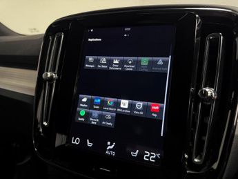 Volvo XC40 Plus T4 (211 hp) Auto