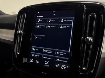 Volvo XC40 Plus T4 (211 hp) Auto