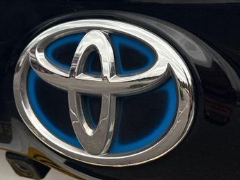 Toyota Yaris 1.5 VVT-h Design Hatchback 5dr Petrol Hybrid E-CVT Euro 6 (s/s) 