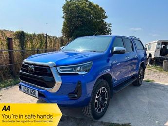 Toyota Hi Lux 2.8 D-4D Invincible Auto 4WD Euro 6 (s/s) 4dr