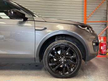 Land Rover Discovery Sport 2.0 TD4 SE Tech Auto 4WD Euro 6 (s/s) 5dr