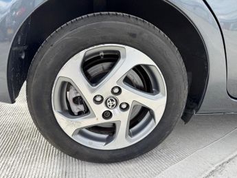 Toyota Yaris 1.5 VVT-h Icon E-CVT Euro 6 (s/s) 5dr