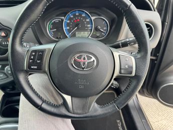 Toyota Yaris 1.5 VVT-h Icon E-CVT Euro 6 (s/s) 5dr