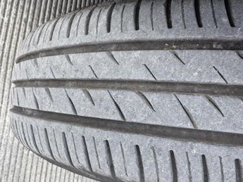 Toyota Yaris 1.5 VVT-h Icon E-CVT Euro 6 (s/s) 5dr