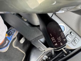 Toyota Yaris 1.5 VVT-h Icon E-CVT Euro 6 (s/s) 5dr