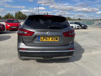 Nissan Qashqai 1.2 DIG-T Tekna+ XTRON Euro 6 (s/s) 5dr