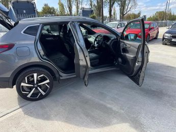 Nissan Qashqai 1.2 DIG-T Tekna+ XTRON Euro 6 (s/s) 5dr