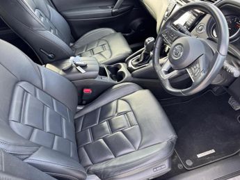 Nissan Qashqai 1.2 DIG-T Tekna+ XTRON Euro 6 (s/s) 5dr