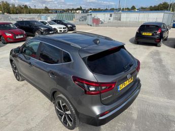 Nissan Qashqai 1.2 DIG-T Tekna+ XTRON Euro 6 (s/s) 5dr