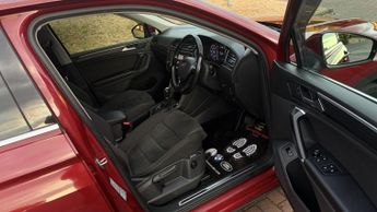 Volkswagen Tiguan 2.0 TDI BlueMotion Tech SEL DSG Euro 6 (s/s) 5dr