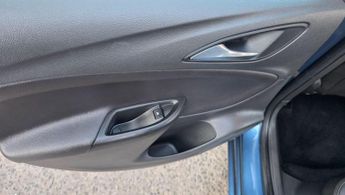 Vauxhall Astra 1.6 CDTi BlueInjection Elite Auto Euro 6 5dr