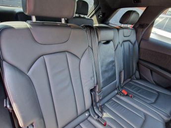 Audi Q7 3.0 TDI V6 S line Tiptronic quattro Euro 6 (s/s) 5dr