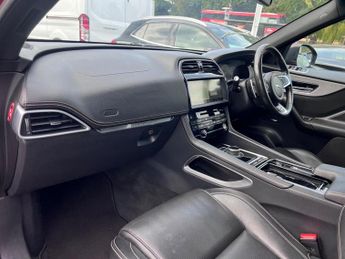 Jaguar F-PACE 2.0 D240 R-Sport Auto AWD Euro 6 (s/s) 5dr