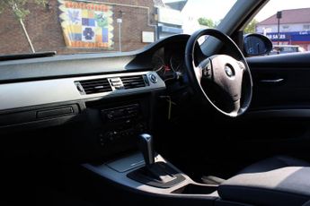 BMW 3 Series 3.0 330d SE Auto Euro 4 4dr