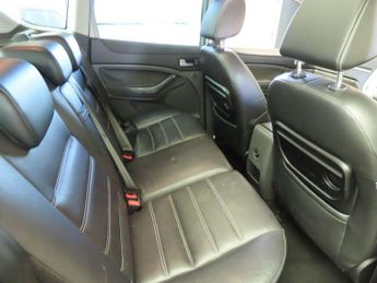 Ford Kuga 2.5T Titanium Auto AWD Euro 4 5dr