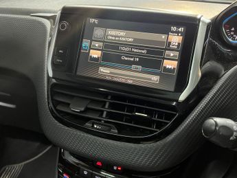Peugeot 2008 1.6 VTi Feline Euro 5 5dr (Mistral)