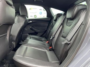 Ford Focus 2.0 TDCi ST-3 Powershift Euro 6 (s/s) 5dr
