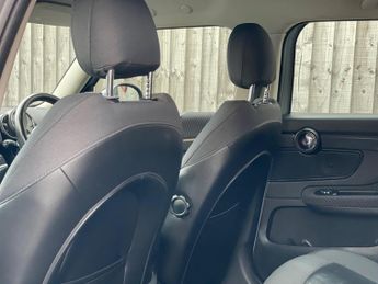 MINI Countryman 2.0 Cooper SD SUV 5dr Diesel Auto ALL4 Euro 6 (s/s) (190 ps)