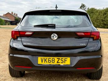 Vauxhall Astra 1.6 CDTi BlueInjection SRi Nav Auto Euro 6 (s/s) 5dr