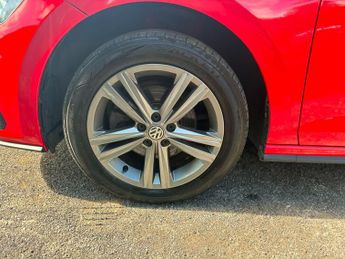 Volkswagen Polo 1.0 TSI R-Line DSG Euro 6 (s/s) 5dr