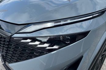Nissan Qashqai 1.3 DiG-T 158 BHP Automamtic N-Connecta 5dr