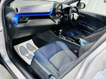 Toyota C-HR 1.8 VVT-h Dynamic CVT Euro 6 (s/s) 5dr