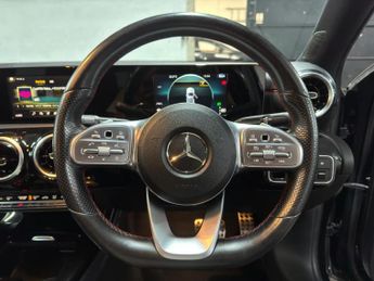 Mercedes-Benz A Class 1.3 A180 AMG Line 7G-DCT Euro 6 (s/s) 5dr
