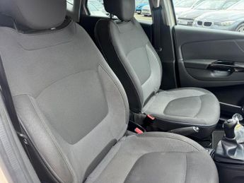 Renault Captur 1.5 dCi ENERGY Dynamique MediaNav Euro 5 (s/s) 5dr