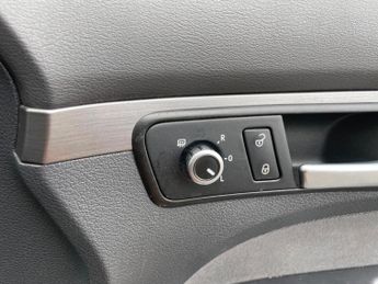 Volkswagen Touran 1.6 TDI SE Euro 5 5dr