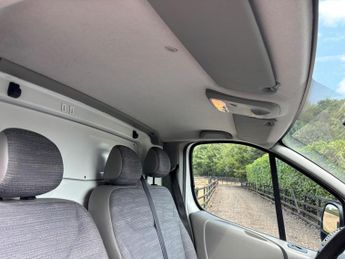 Renault Trafic 2.0 dCi SL27 eco L1 H1 3dr (Phase 3)