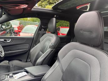 Volvo XC60 2.0 D4 R-Design Auto Euro 6 (s/s) 5dr
