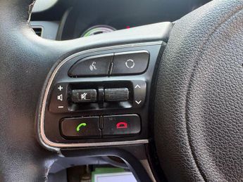 Kia Niro 1.6h GDi 3 DCT Euro 6 (s/s) 5dr ( 16in Alloy)