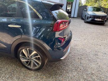 Kia Niro 1.6h GDi 3 DCT Euro 6 (s/s) 5dr ( 16in Alloy)