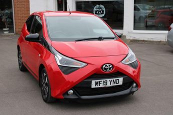 Toyota AYGO 1.0 VVT-i x-trend Funroof x-shift Euro 6 5dr